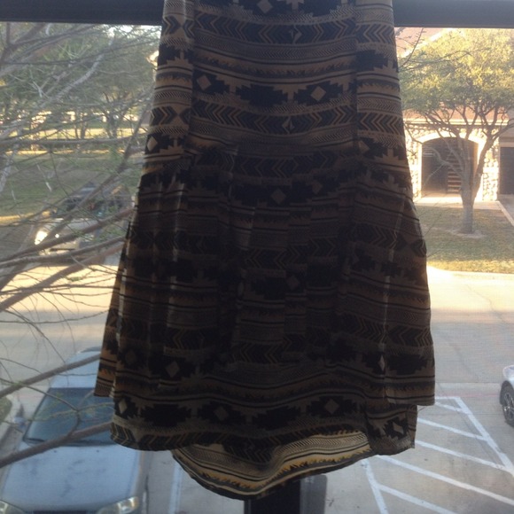 Volcom Aztec print yellow spring dress - Picture 3 of 4