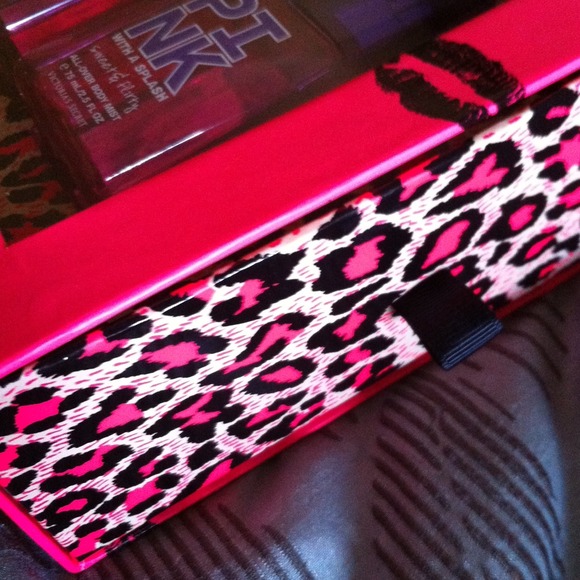 🚫SOLD🚫Victoria's Secret Body Spray Set - Picture 3 of 3