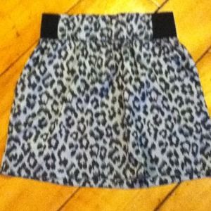 Grey and black cheetah print skirt