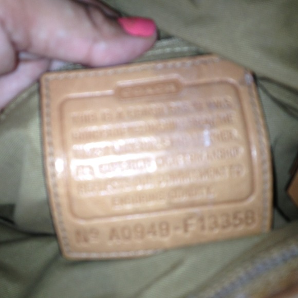 Coach purse - Picture 2 of 4