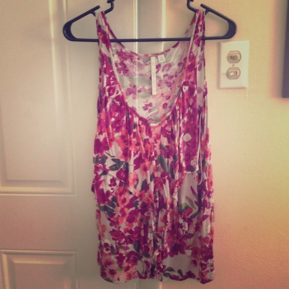 REDUCED PRICE!!! Lauren Conrad floral top