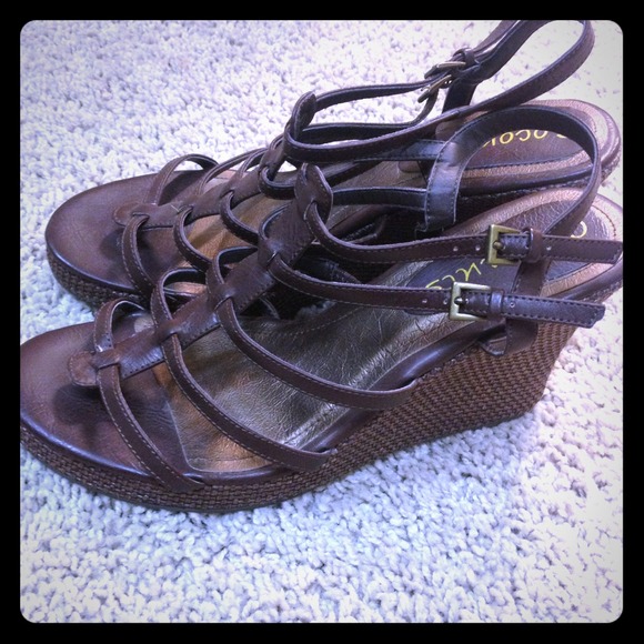 Wedge sandals