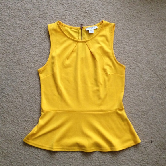 Peplum top 🚫SOLD🚫