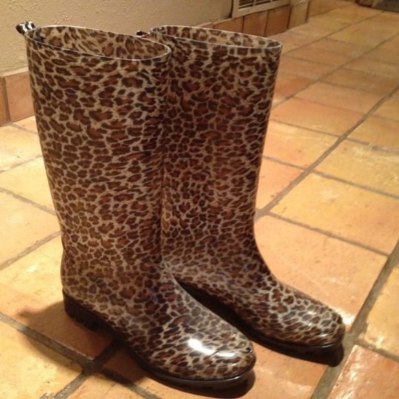 **TRADED with leopard_diva***Rain boots