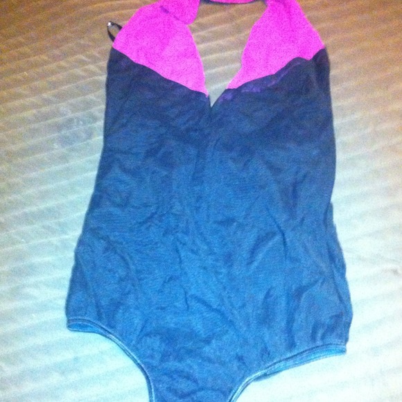 Bebe! Club tropicana!!