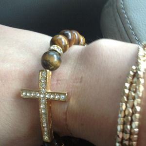 Sideway cross tortoise bracelet