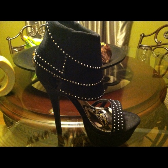 Sexy black studded shoes - Picture 3 of 3