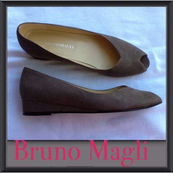 Bruno Magli Flats