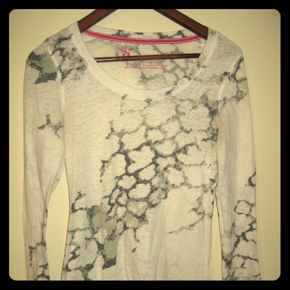 Snakeskin Print Longsleeve