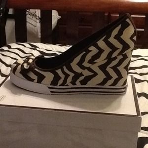 XXXXXX SOLD XXXXXXX. Coach Zebra shoes