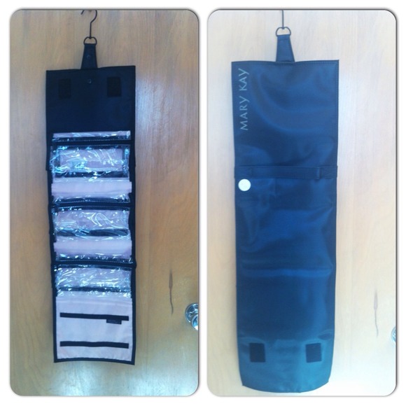 NEW!! Mary Kay travel make up bag or can hang up.