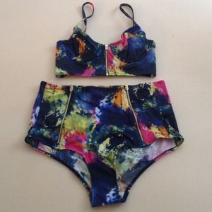 💥Sold💥New 2 piece bathing suit