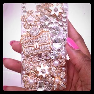 Sweet bling for ur iPhone 4/4S