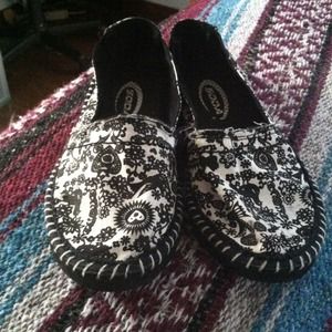 ❤ Canvas Shoes ❤RESERVED