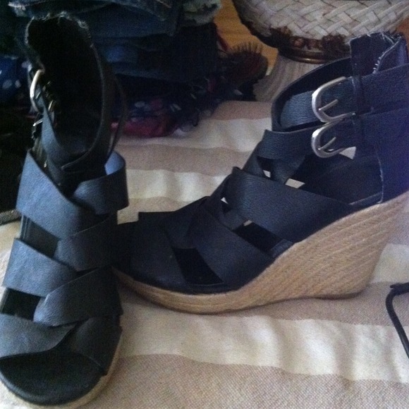 Cute black wedges perfect for summer