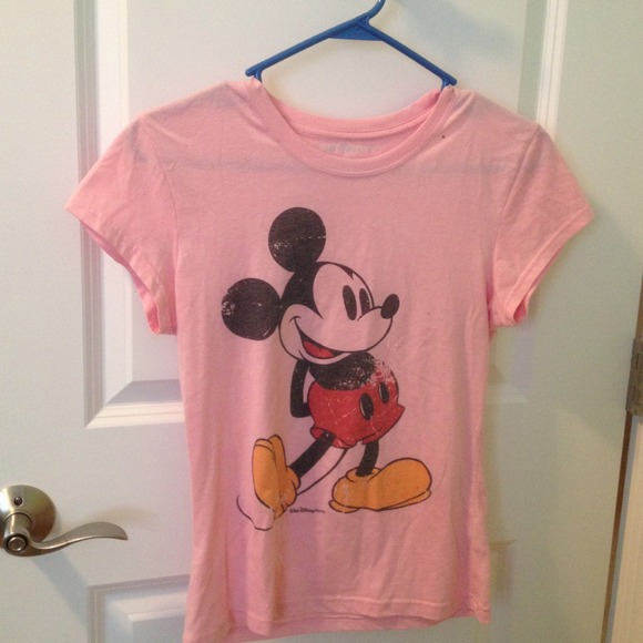 ❌SOLD❌Pink Mickey Mouse Disney World t shirt