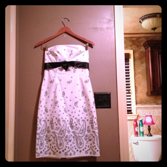 NWT White House Black Market sun dress