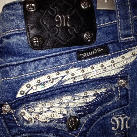 Sold! - Picture 3 of 3