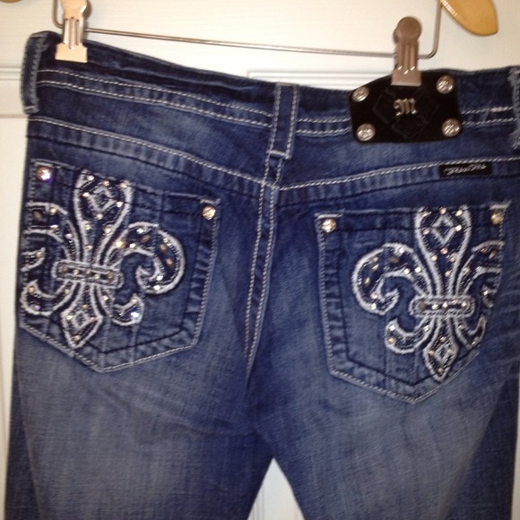 SOLD - Picture 2 of 3