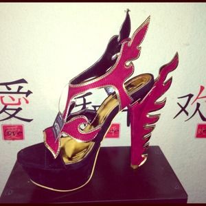 🔥Flaming Red Hot 🔥heels! 🔥🔥🔥🔥🔥🔥🔥🔥🔥🔥