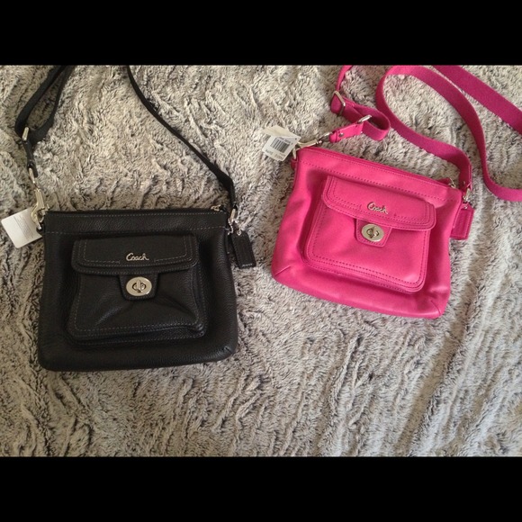 📮SOLD📮⭐New Coach Crossbody Purse⭐Authentic👛 - Picture 4 of 4