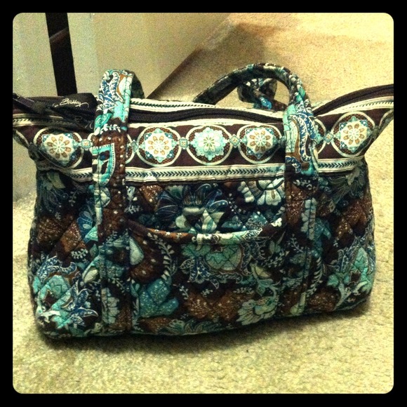 Reduced!  Vera Bradley handbag