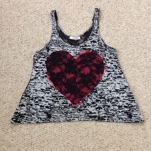 ❌SOLD❌Laced Heart Top