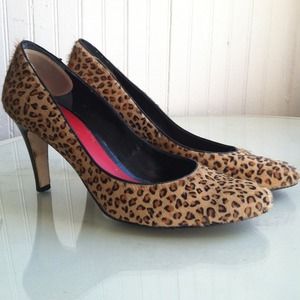 Leopard furry heels