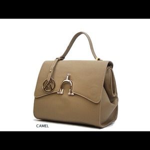Fashion handbag