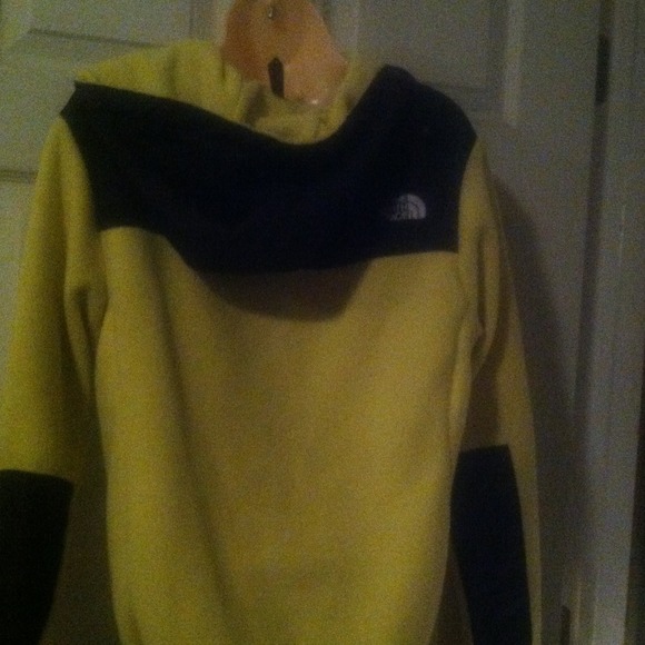 North face jacket REDUCED!! - Picture 3 of 4
