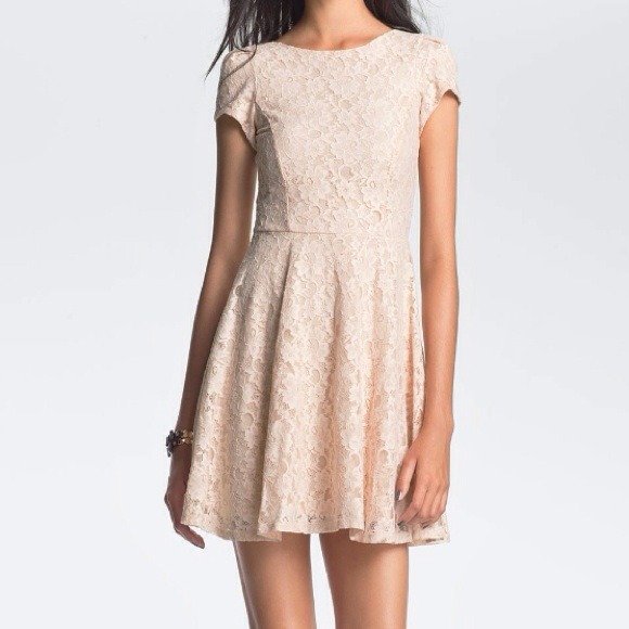 ❌SOLD❌Lace Skater Dress - Picture 4 of 4