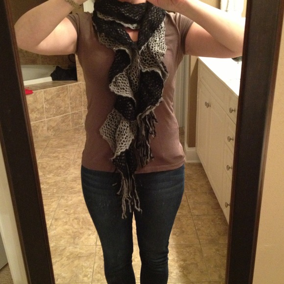 <BUNDLED> Scarf