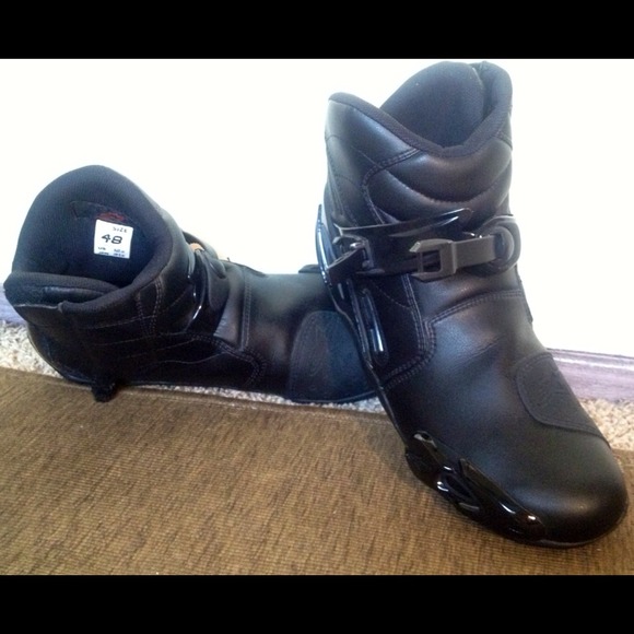 Alpinestars Performance Riding Boots - Picture 2 of 4