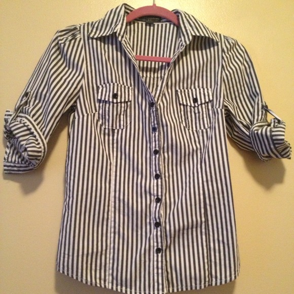 🚫 Sold 🚫Cute Shirt striped!