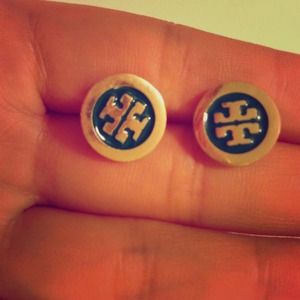 Beautiful dark green signature earrings