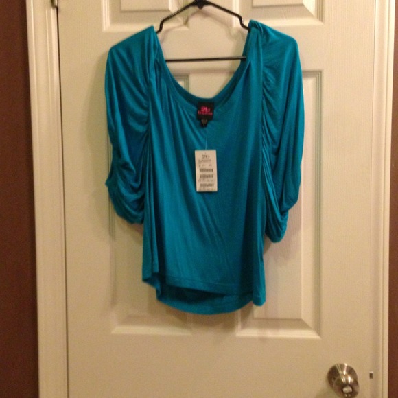 Turquoise 2b bebe top