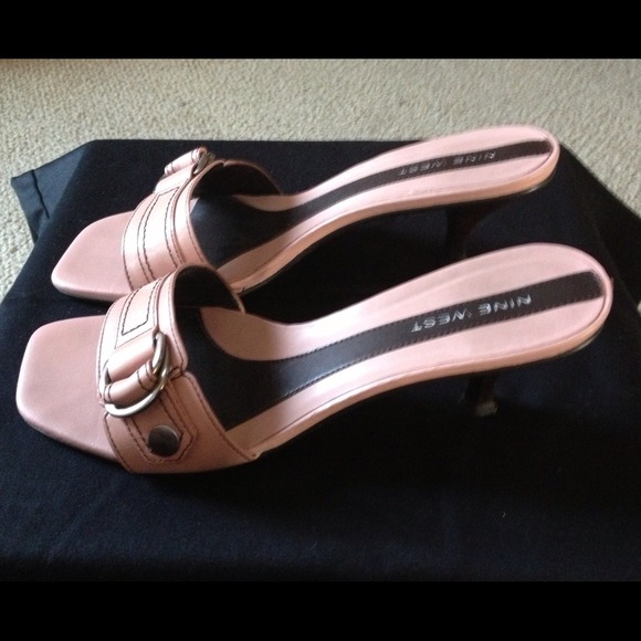 Nine West - Picture 2 of 3