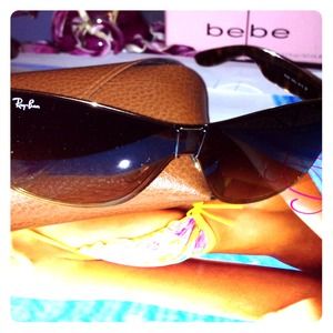 Rayban sunglasses! Case Available!