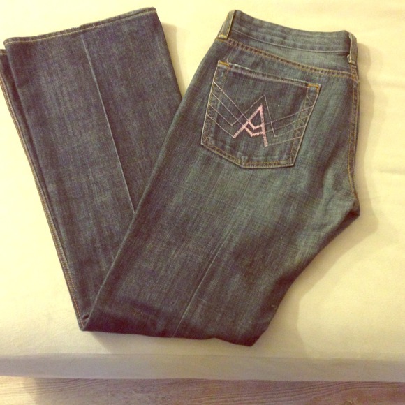 RESERVED!!! 7 jeans. Size 32 regular.