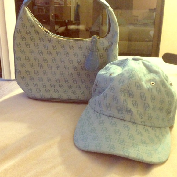 Dooney & Bourke hat and bag set.