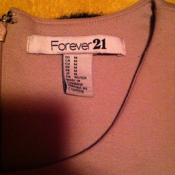 Pink and tan mini dress - Picture 2 of 3