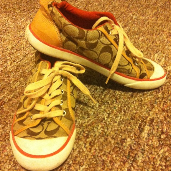 REDUCED✨ Coach Shoes (Barrett)