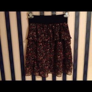 ❤Sold. Black floral print layered skirt