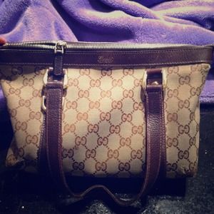 Gucci Handbag 100% authentic!!
