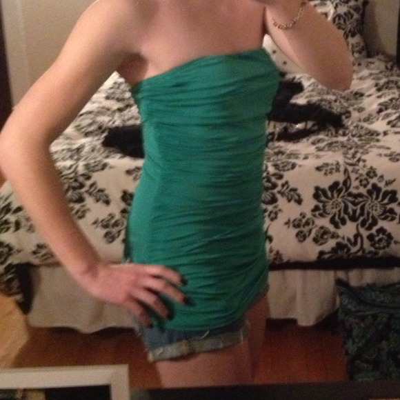 🚫SOLD🚫Teal Strapless Tank Top - Picture 2 of 2