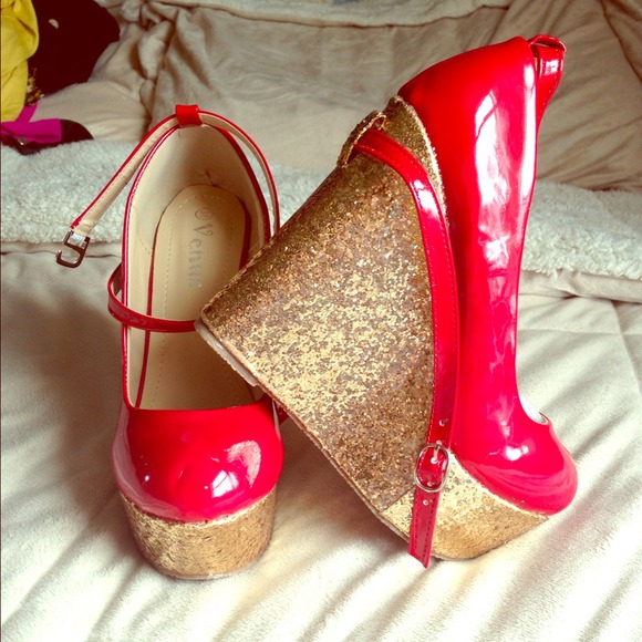 💢Sold by bundle💢Red and gold wedge