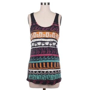 Letter print tank top.