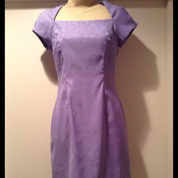 Pretty lilac spring dress - Picture 1 of 4