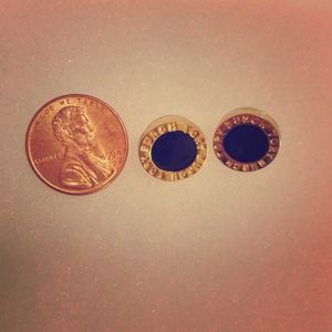 Black elegant signature earrings