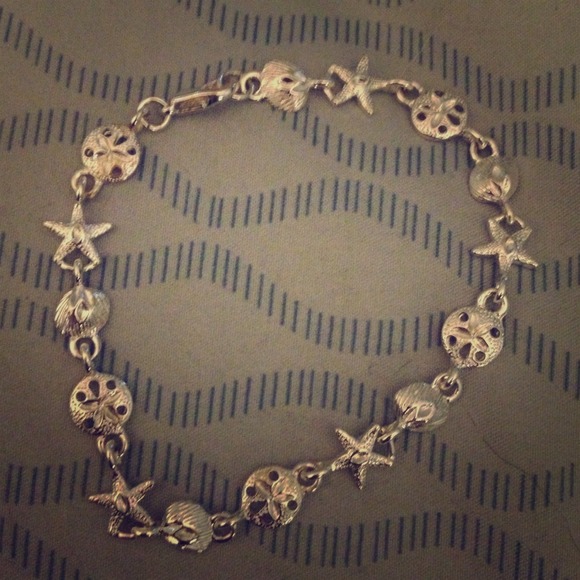 Starfish and sand dollar themed bracelet